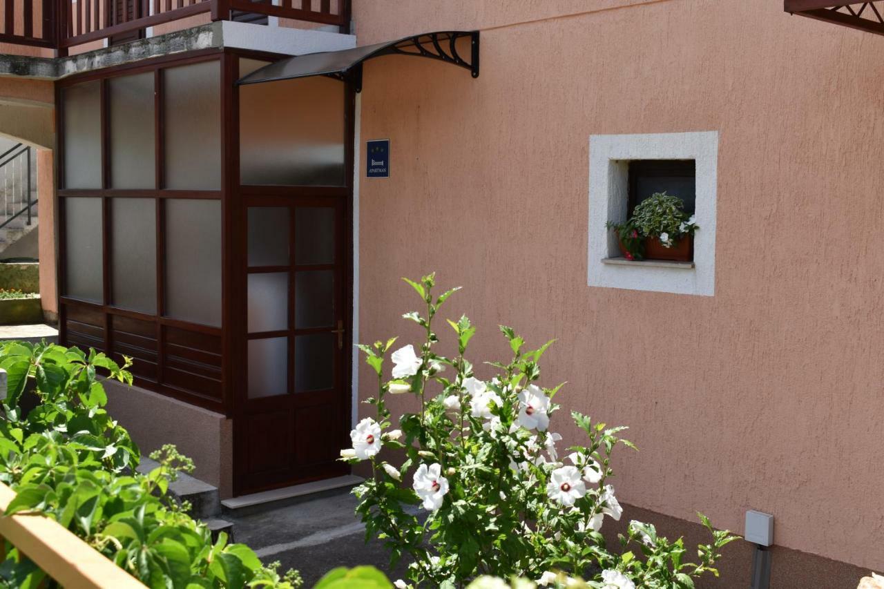 Vrpolje Apartment Nakic מראה חיצוני תמונה
